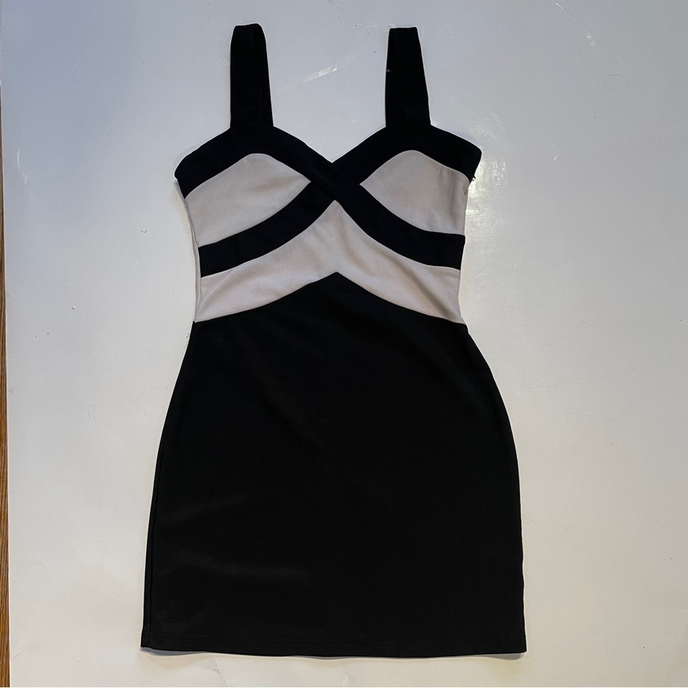 Roommates size large black and gray bandage bodycon dress